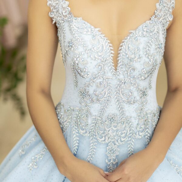 Disney aposta em vestidos de noiva (e sim, parecem saídos de um conto de  fadas) - Casamentos - Máxima
